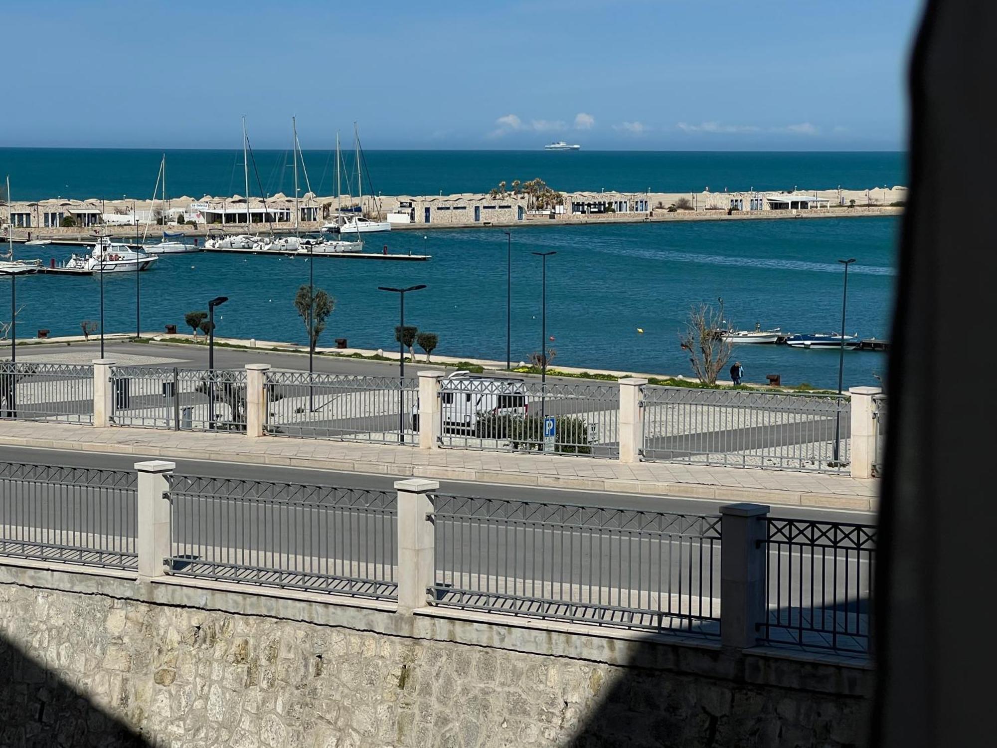 Casa Roberta With Balcony And Sea View Apartment Vieste Ngoại thất bức ảnh
