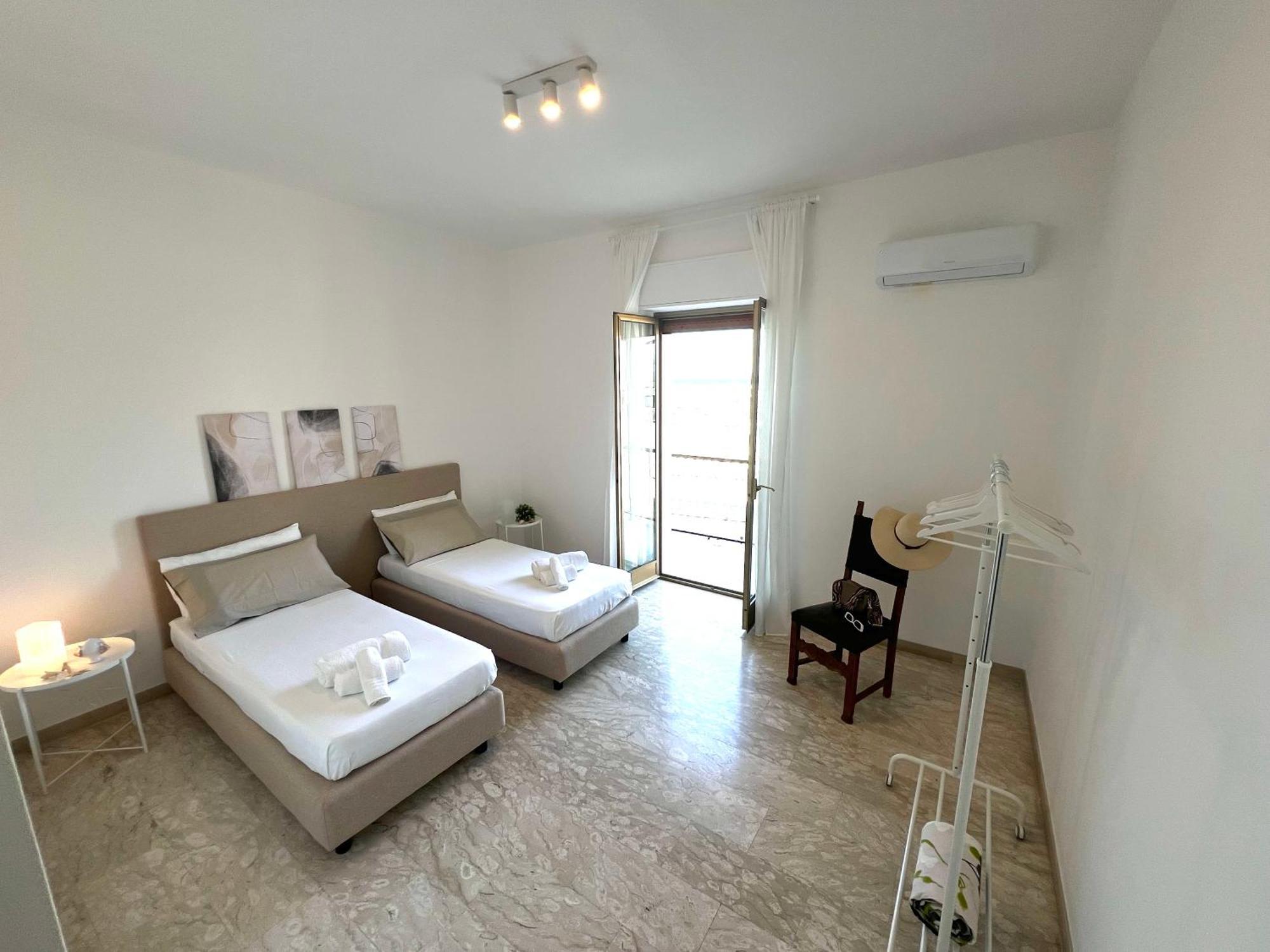 Casa Roberta With Balcony And Sea View Apartment Vieste Ngoại thất bức ảnh