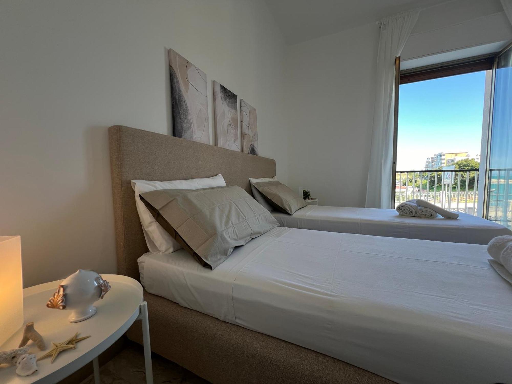 Casa Roberta With Balcony And Sea View Apartment Vieste Ngoại thất bức ảnh